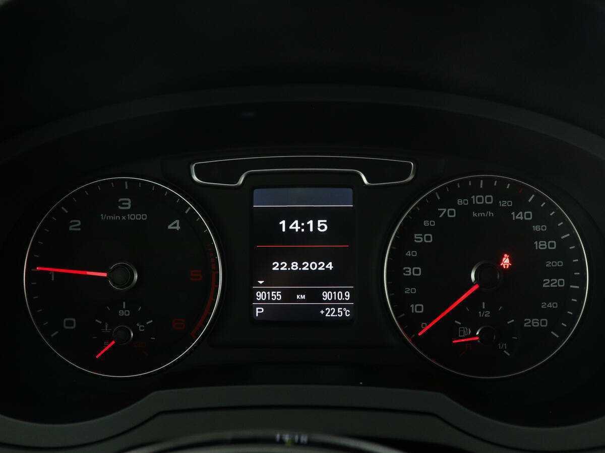 Audi Q3 с пробегом — 2012 год. Фото: #10