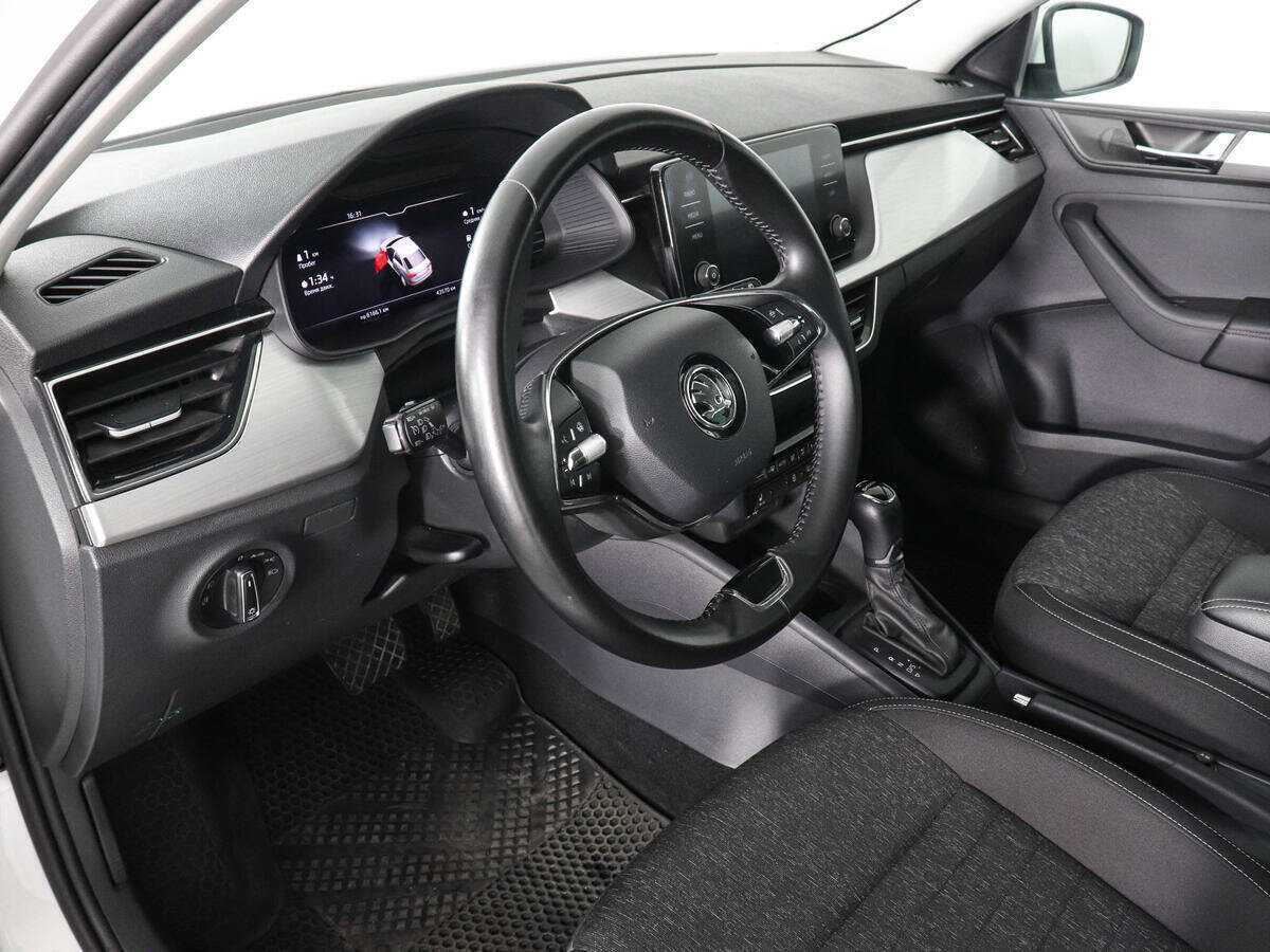 Skoda Rapid с пробегом — 2021 год. Фото: #8