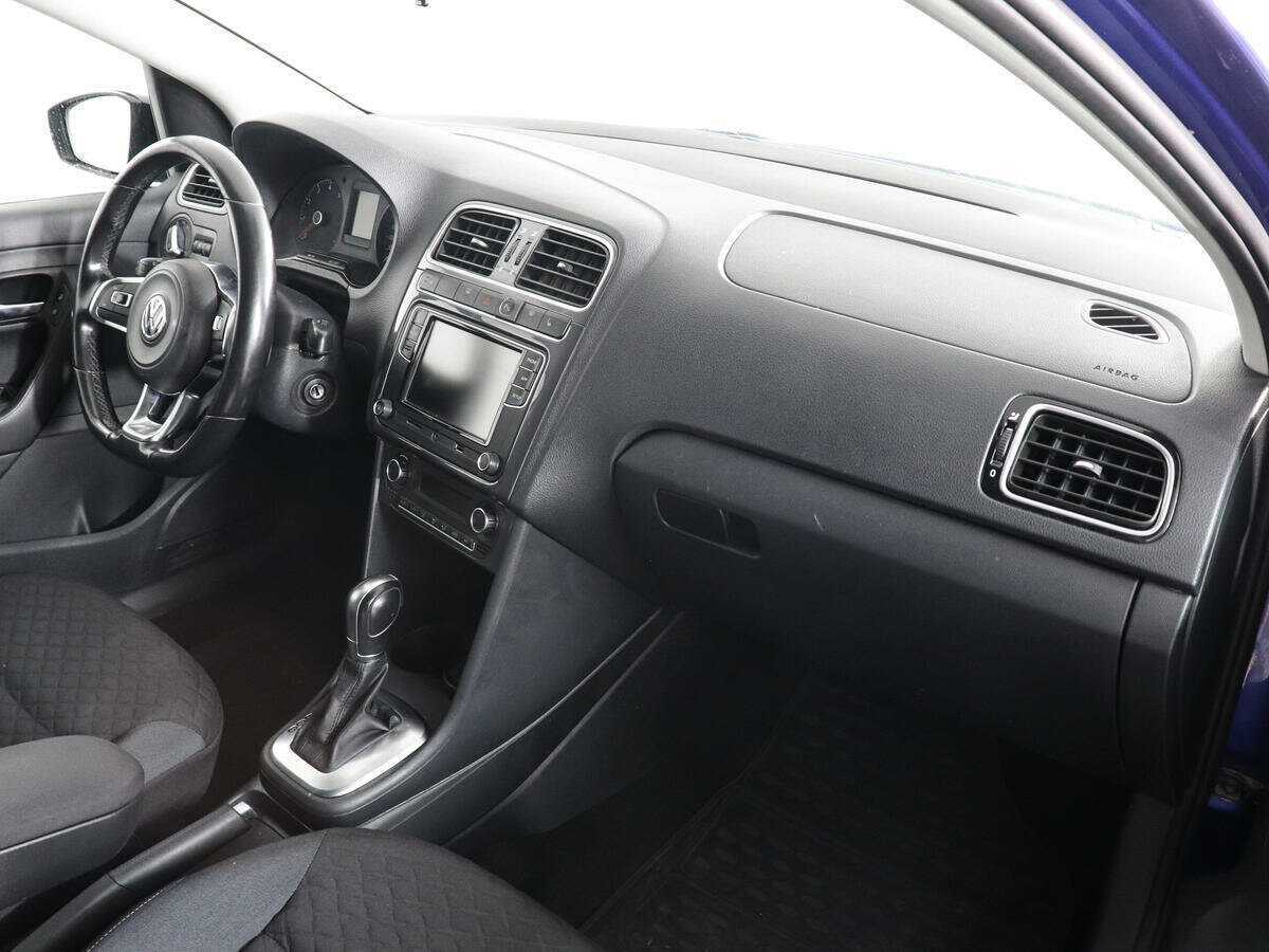 Volkswagen Polo с пробегом — 2018 год. Фото: #9