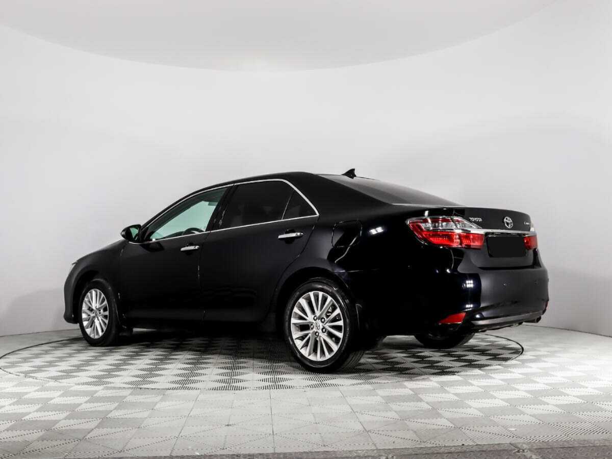 Toyota Camry с пробегом — 2015 год. Фото: #6