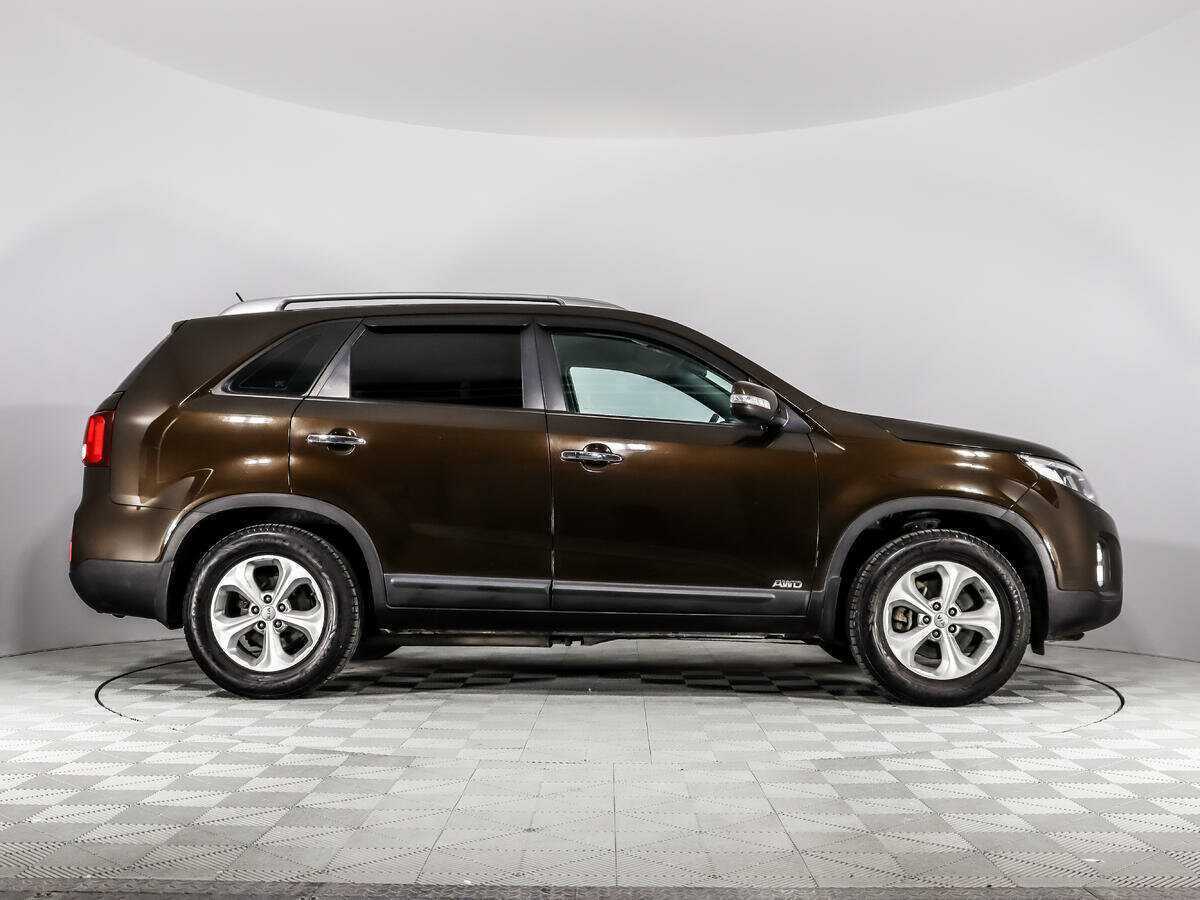 Kia Sorento с пробегом — 2015 год. Фото: #3