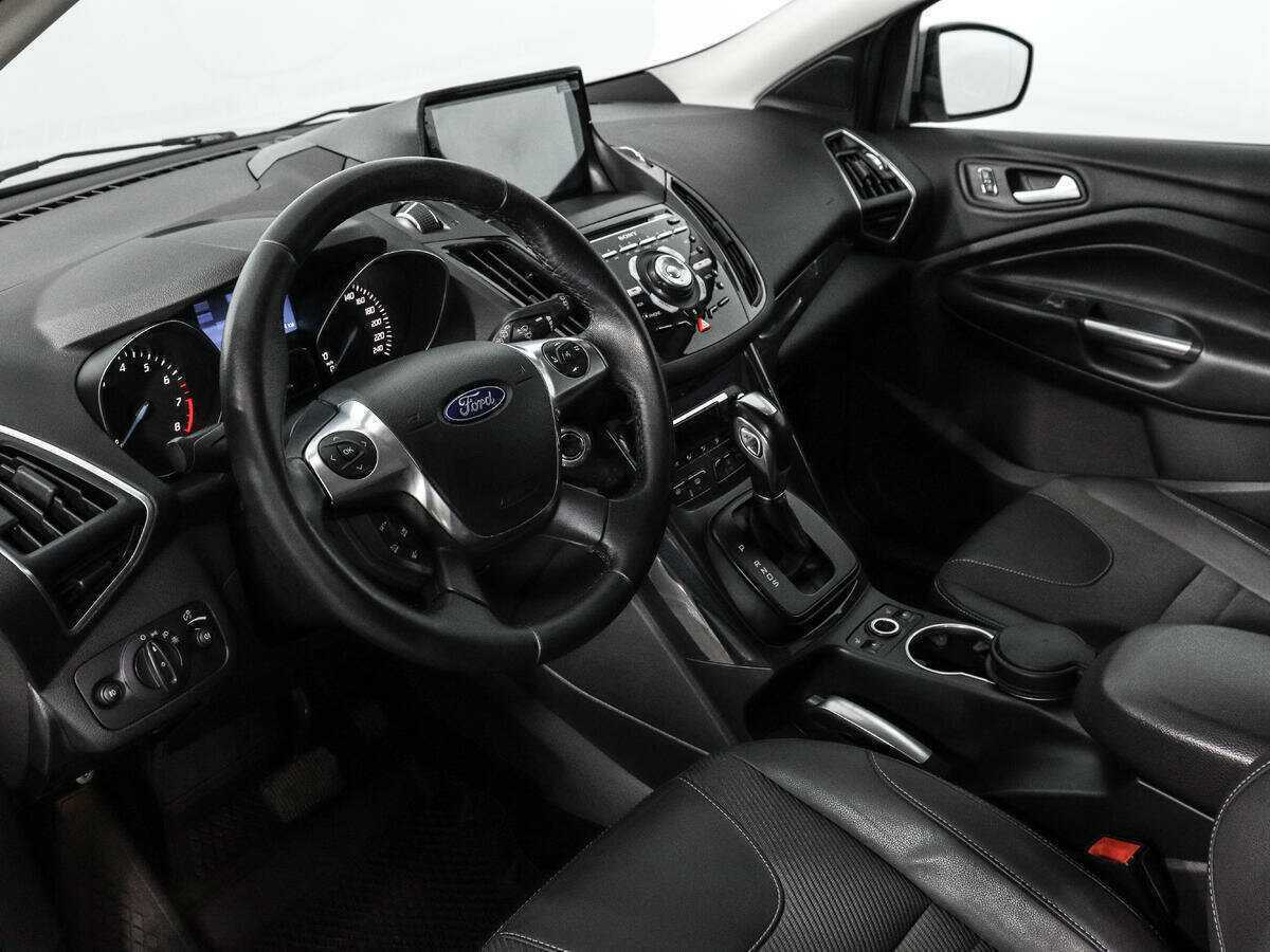 Ford Kuga с пробегом — 2014 год. Фото: #8