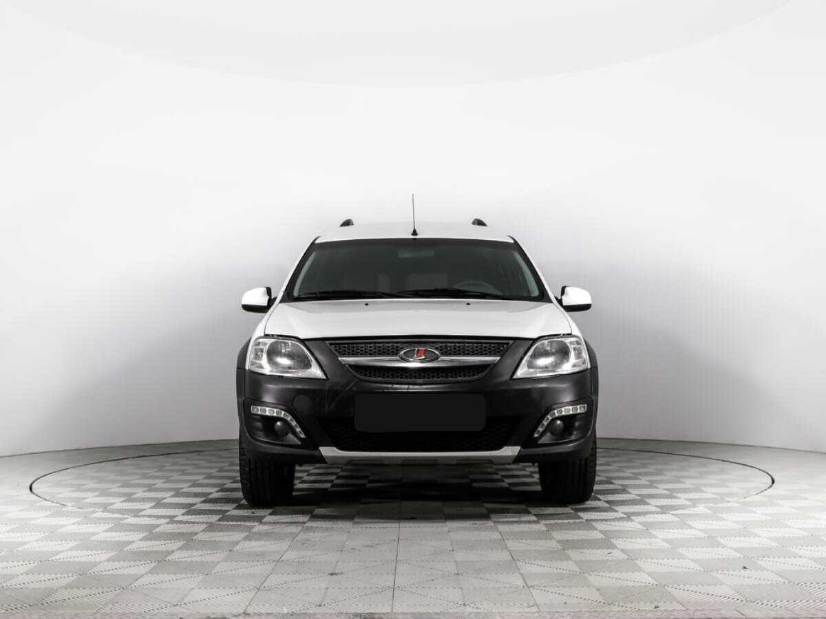 Lada (ВАЗ) Largus с пробегом — 2015 год. Фото: #1