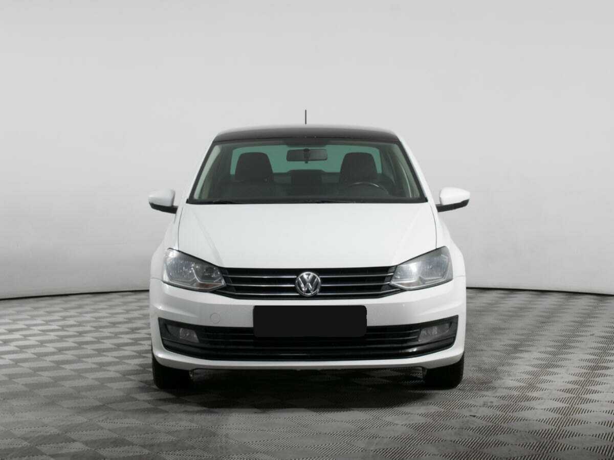 Volkswagen Polo с пробегом — 2019 год. Фото: #1