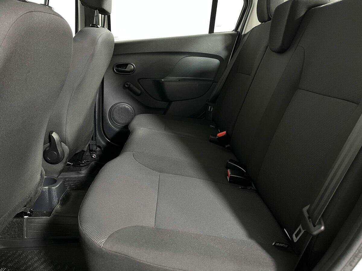 Renault Logan с пробегом — 2019 год. Фото: #9