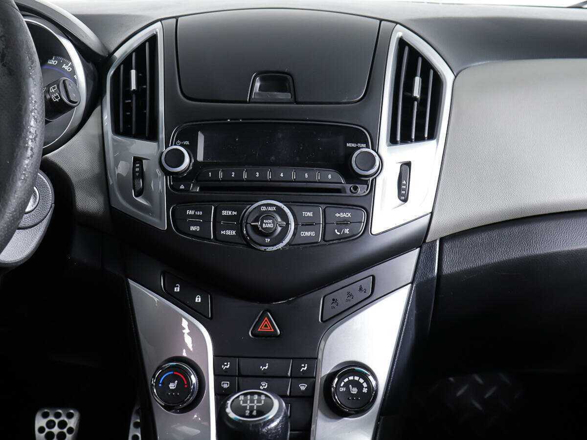 Chevrolet Cruze с пробегом — 2014 год. Фото: #12