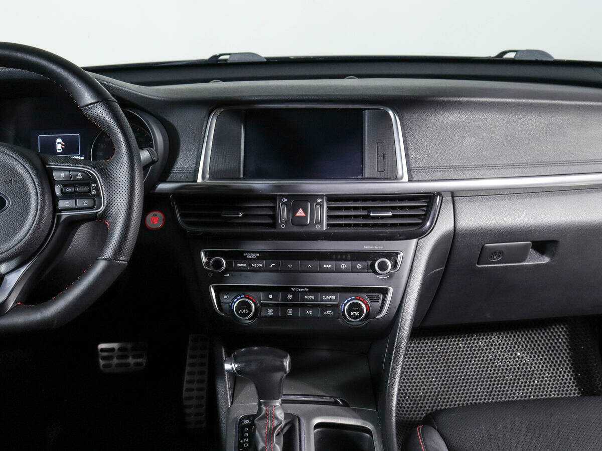 Kia Optima с пробегом — 2016 год. Фото: #12