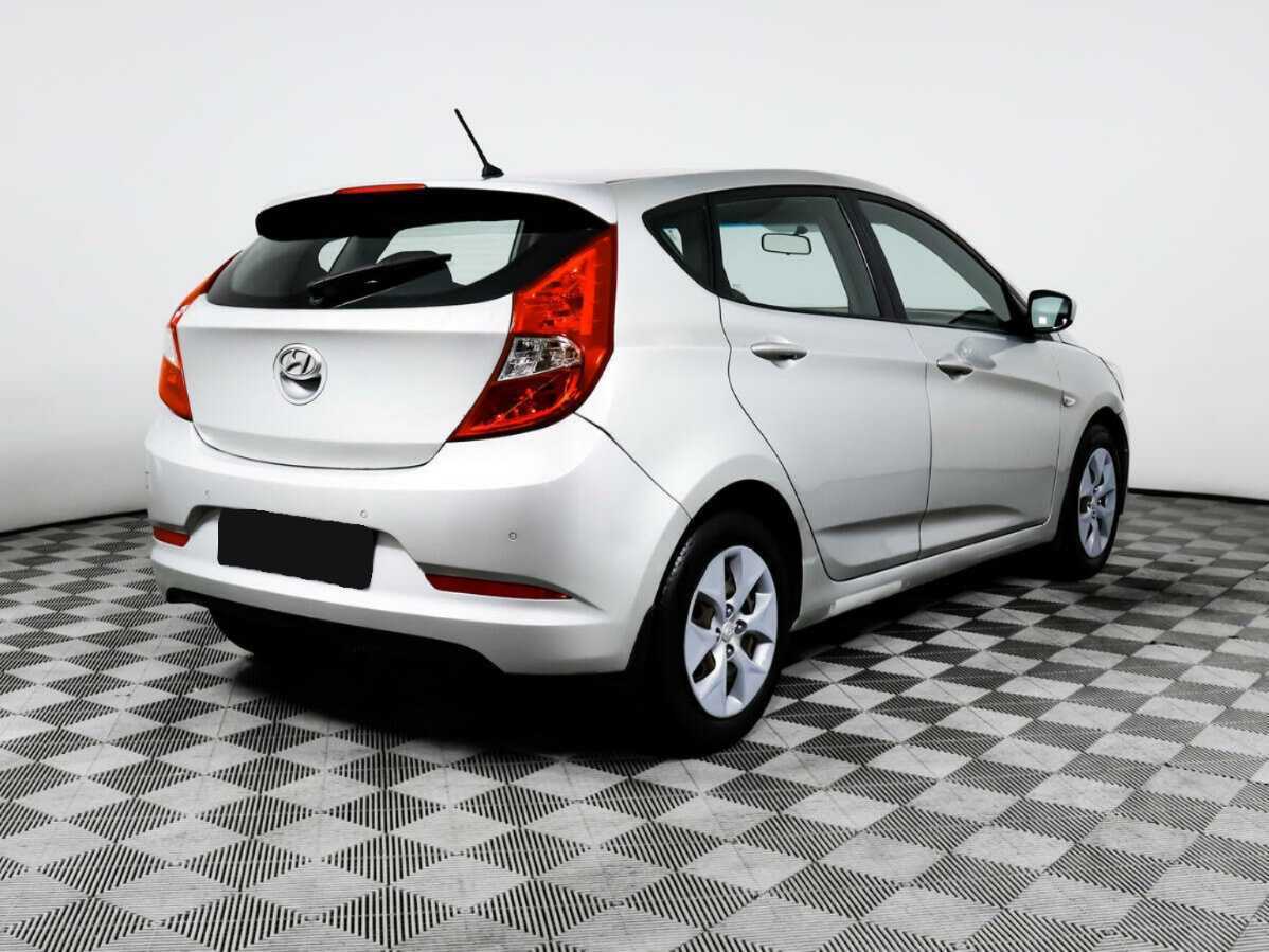 Hyundai Solaris с пробегом — 2014 год. Фото: #4