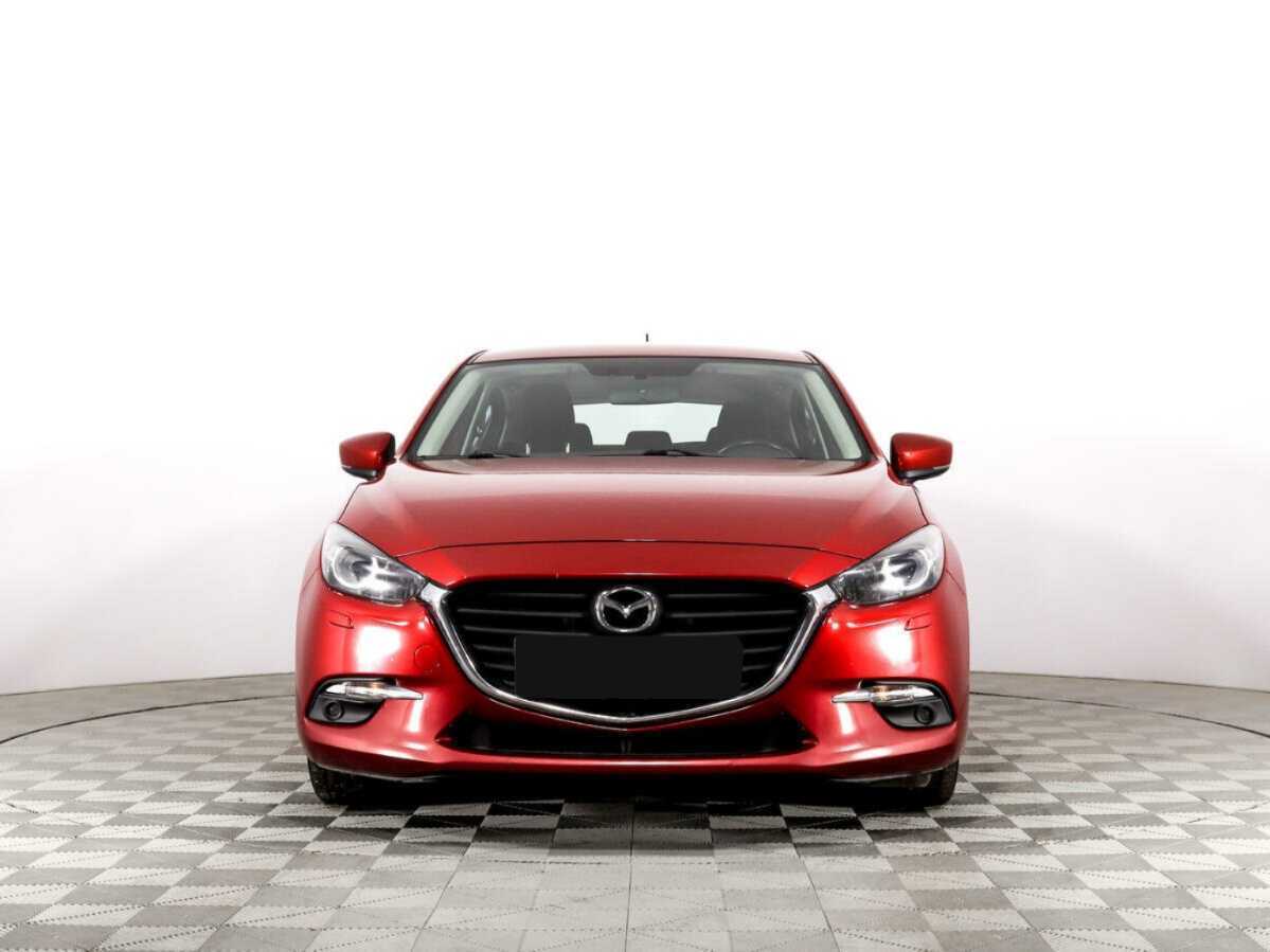 Mazda 3 с пробегом — 2016 год. Фото: #1