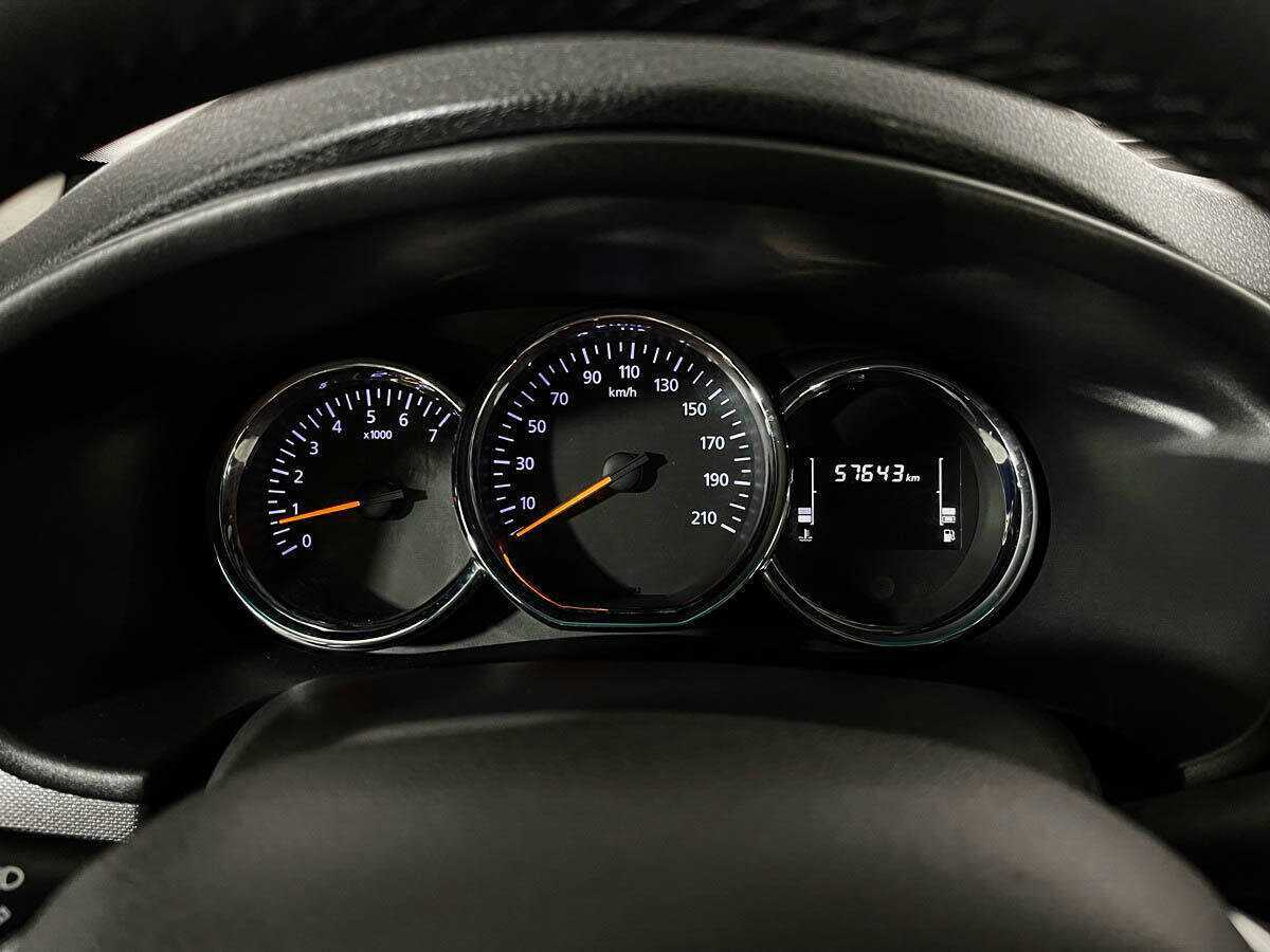 Renault Logan с пробегом — 2020 год. Фото: #10