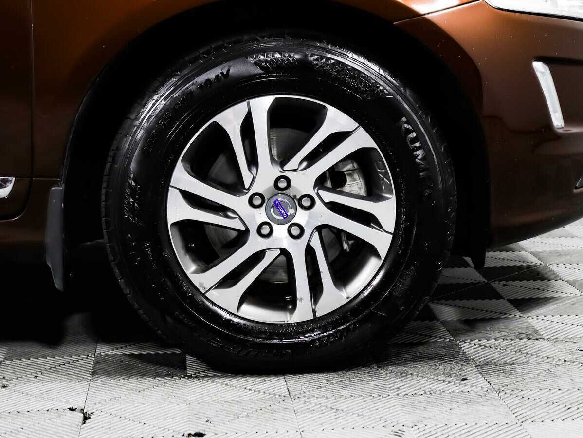 Volvo XC60 с пробегом — 2014 год. Фото: #13