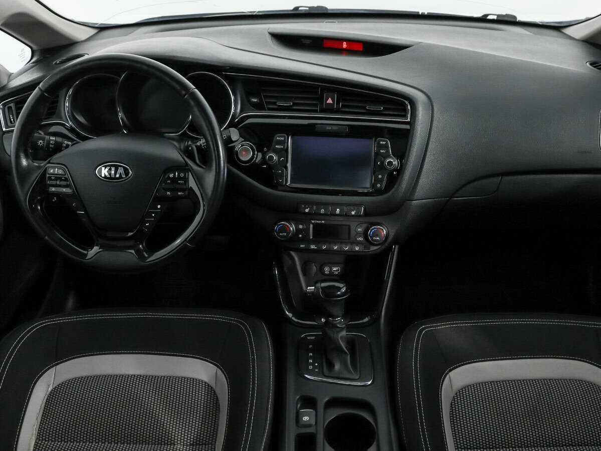 Kia Ceed с пробегом — 2016 год. Фото: #13
