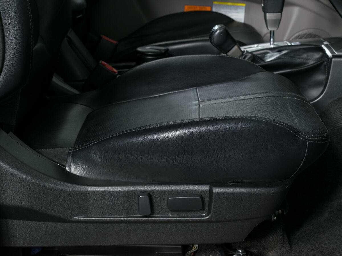 Mitsubishi Pajero Sport с пробегом — 2013 год. Фото: #16