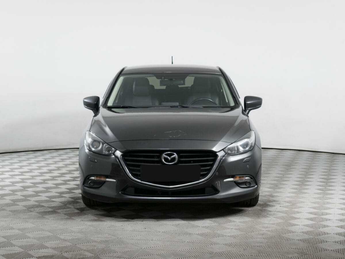 Mazda 3 с пробегом — 2018 год. Фото: #1