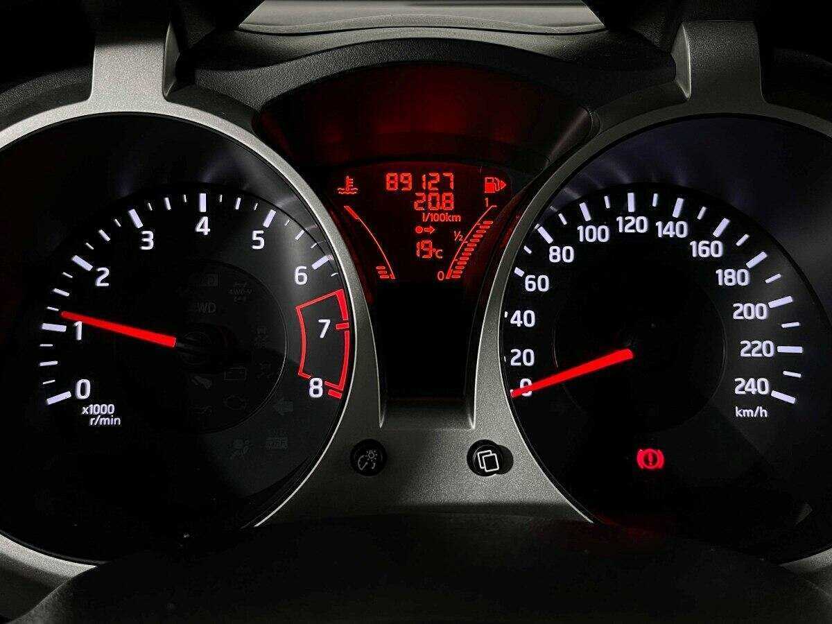 Nissan Juke с пробегом — 2012 год. Фото: #10