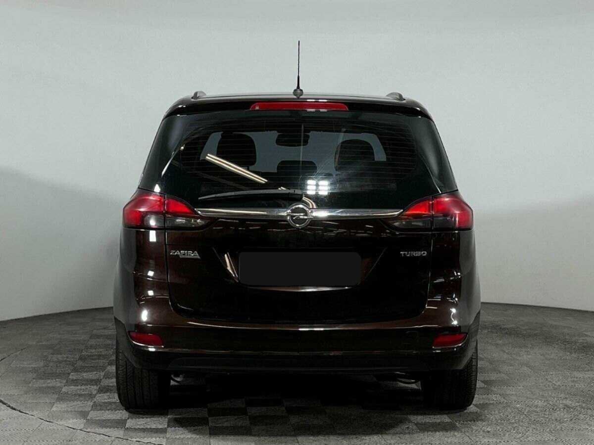 Opel Zafira с пробегом — 2013 год. Фото: #4