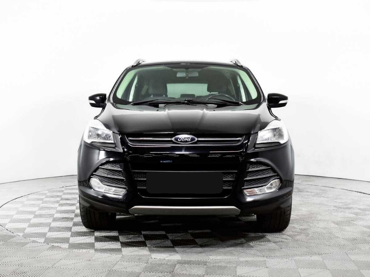 Ford Kuga с пробегом — 2015 год. Фото: #1