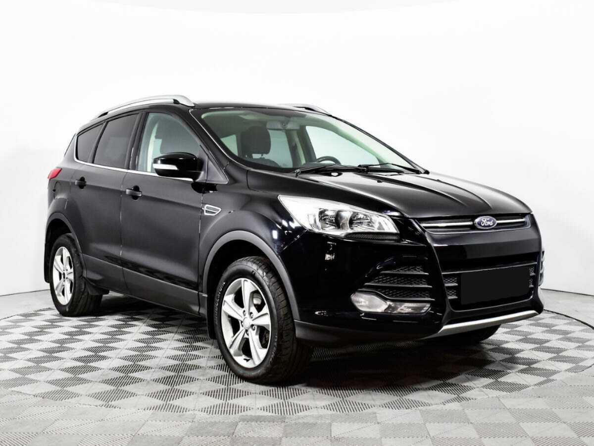 Ford Kuga с пробегом — 2015 год. Фото: #2
