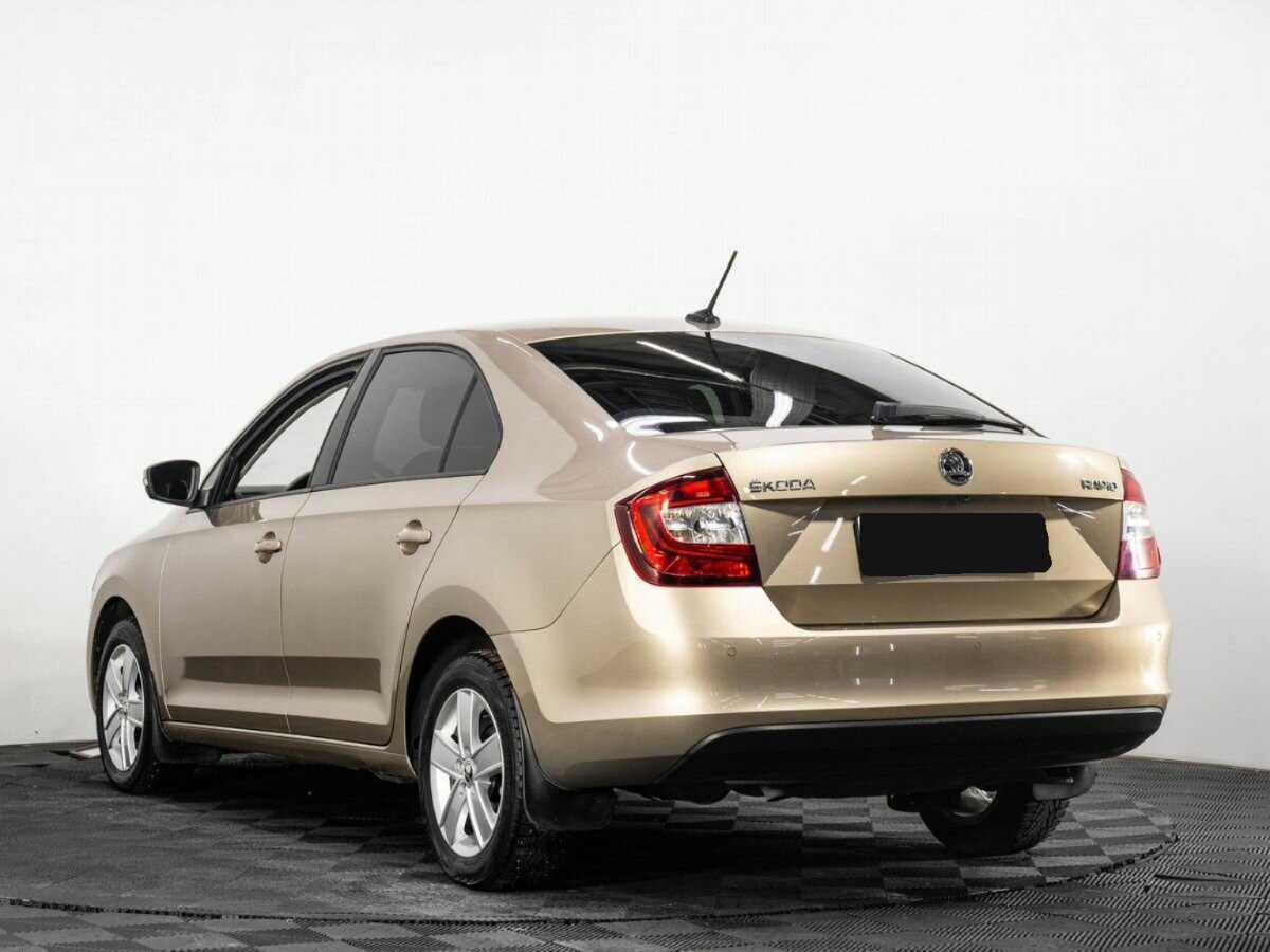 Skoda Rapid с пробегом — 2019 год. Фото: #5