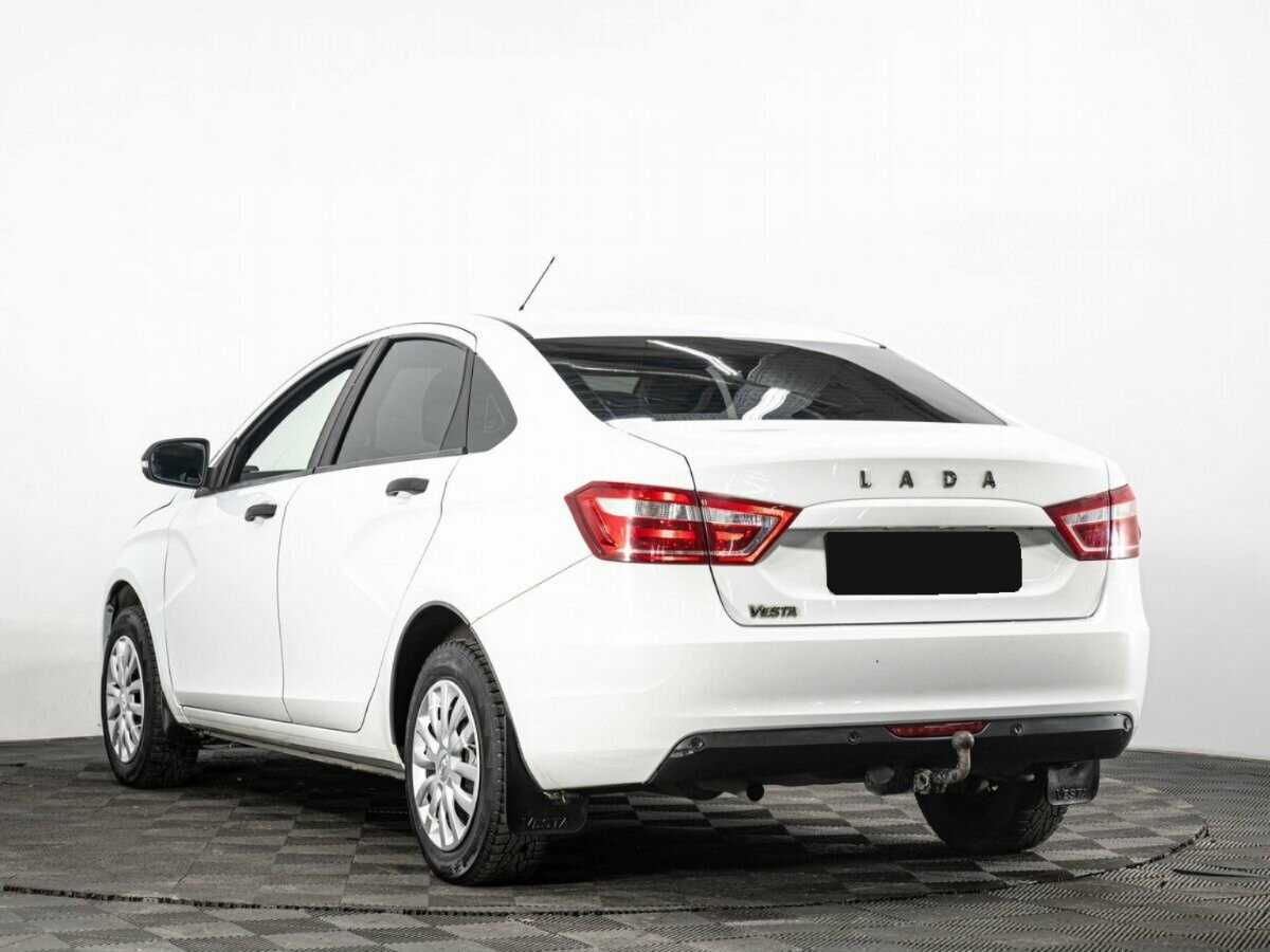 Lada (ВАЗ) Vesta с пробегом — 2019 год. Фото: #5
