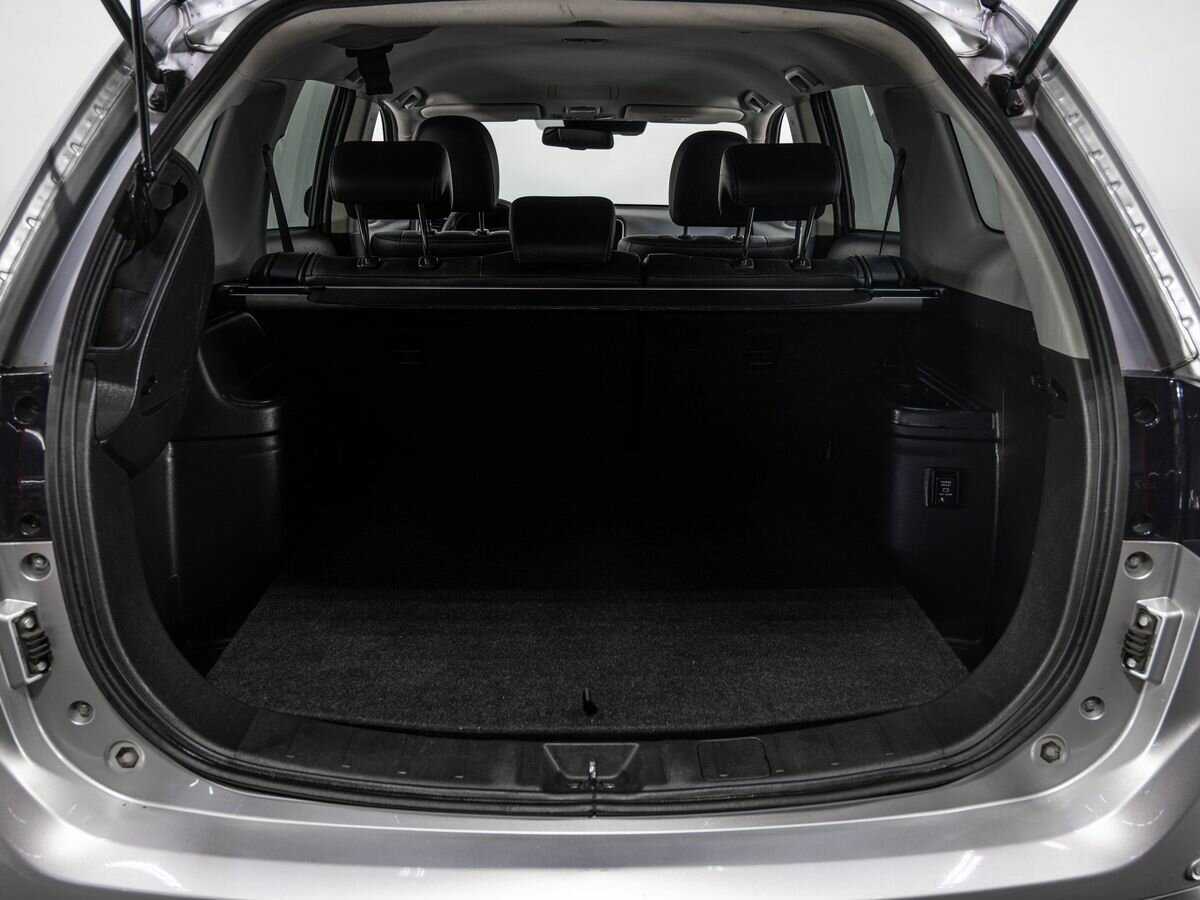 Mitsubishi Outlander с пробегом — 2018 год. Фото: #24