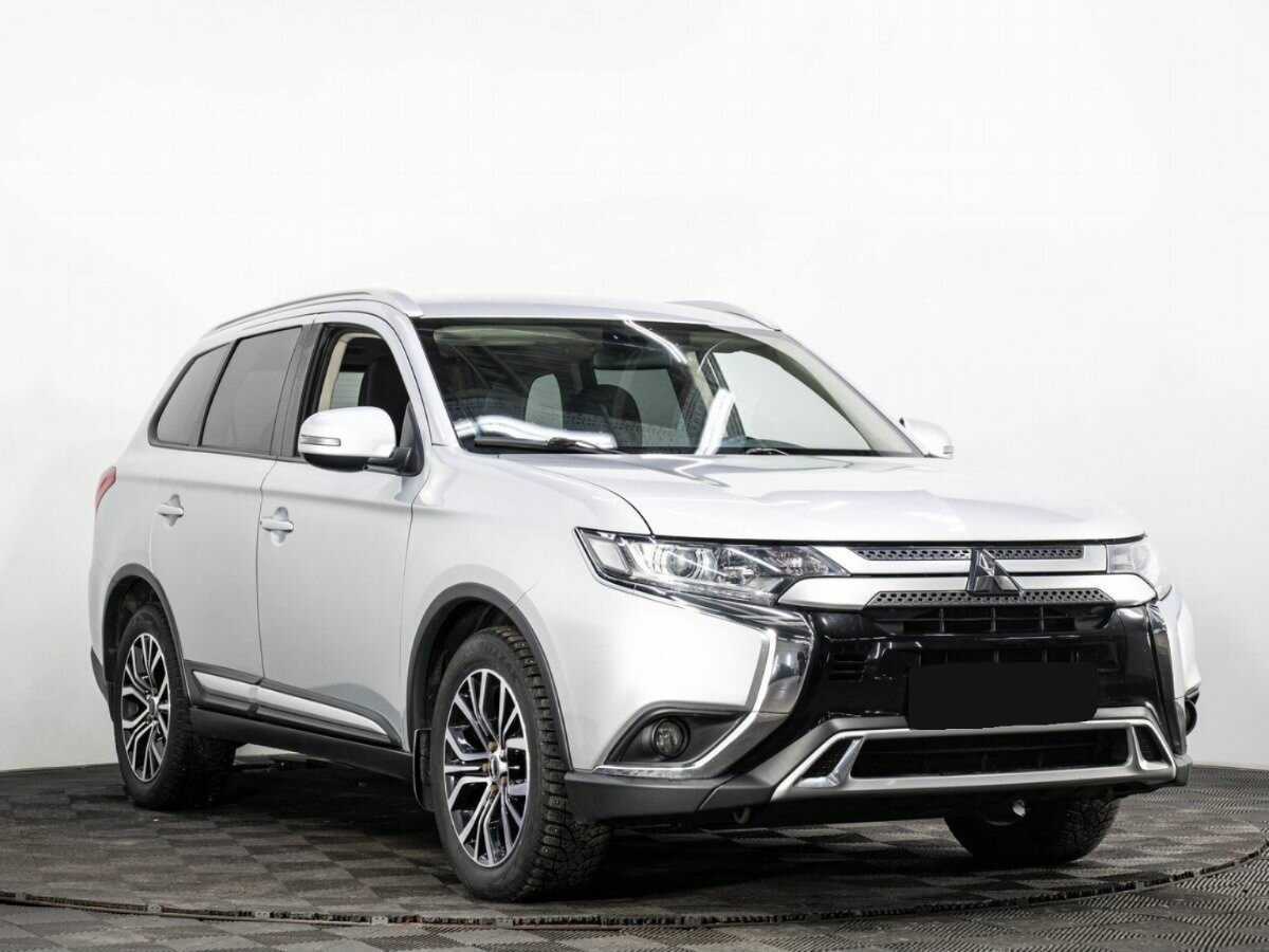 Mitsubishi Outlander с пробегом — 2019 год. Фото: #2