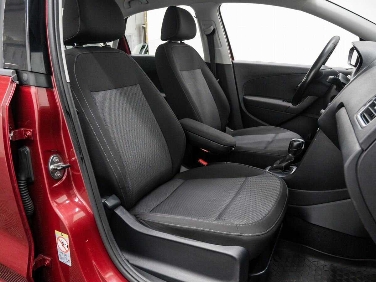 Volkswagen Polo с пробегом — 2017 год. Фото: #5