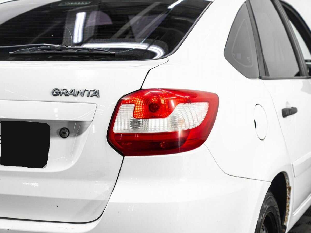 Lada (ВАЗ) Granta с пробегом — 2014 год. Фото: #6