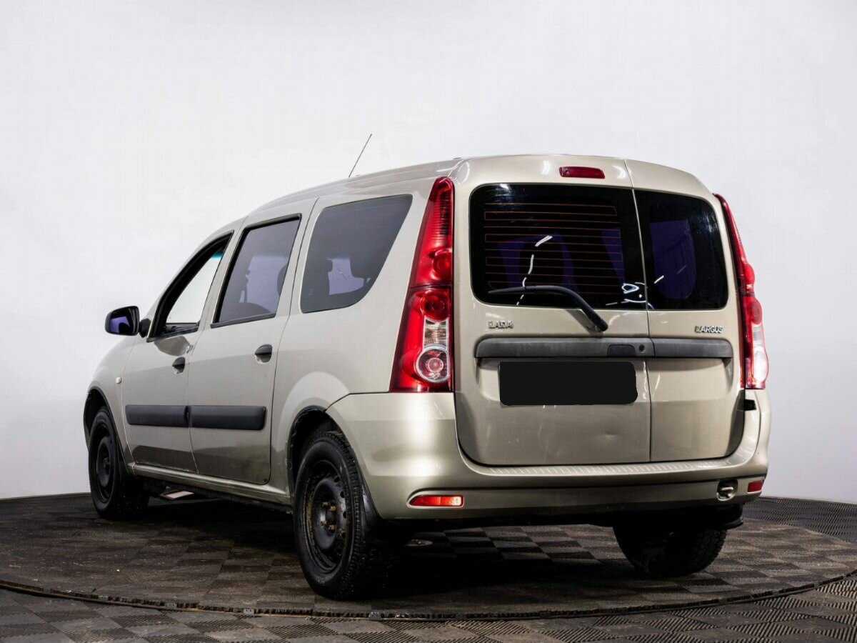 Lada (ВАЗ) Largus с пробегом — 2014 год. Фото: #3