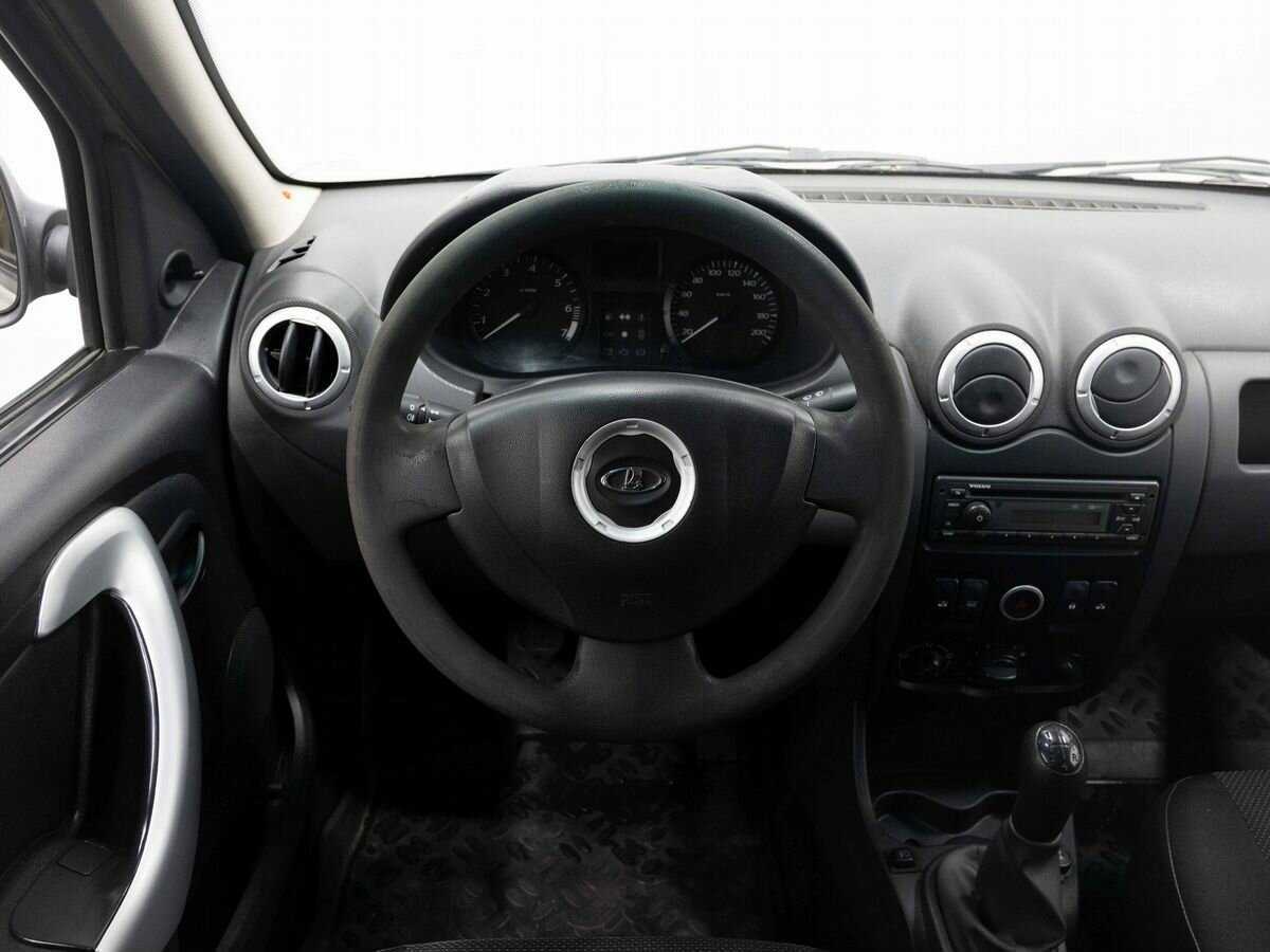 Lada (ВАЗ) Largus с пробегом — 2014 год. Фото: #13