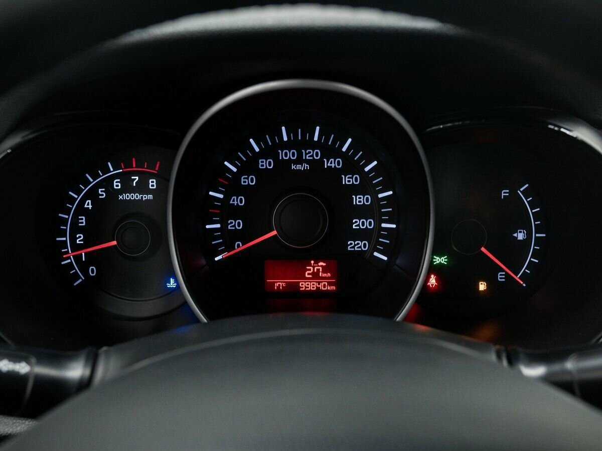 Kia Rio с пробегом — 2016 год. Фото: #20