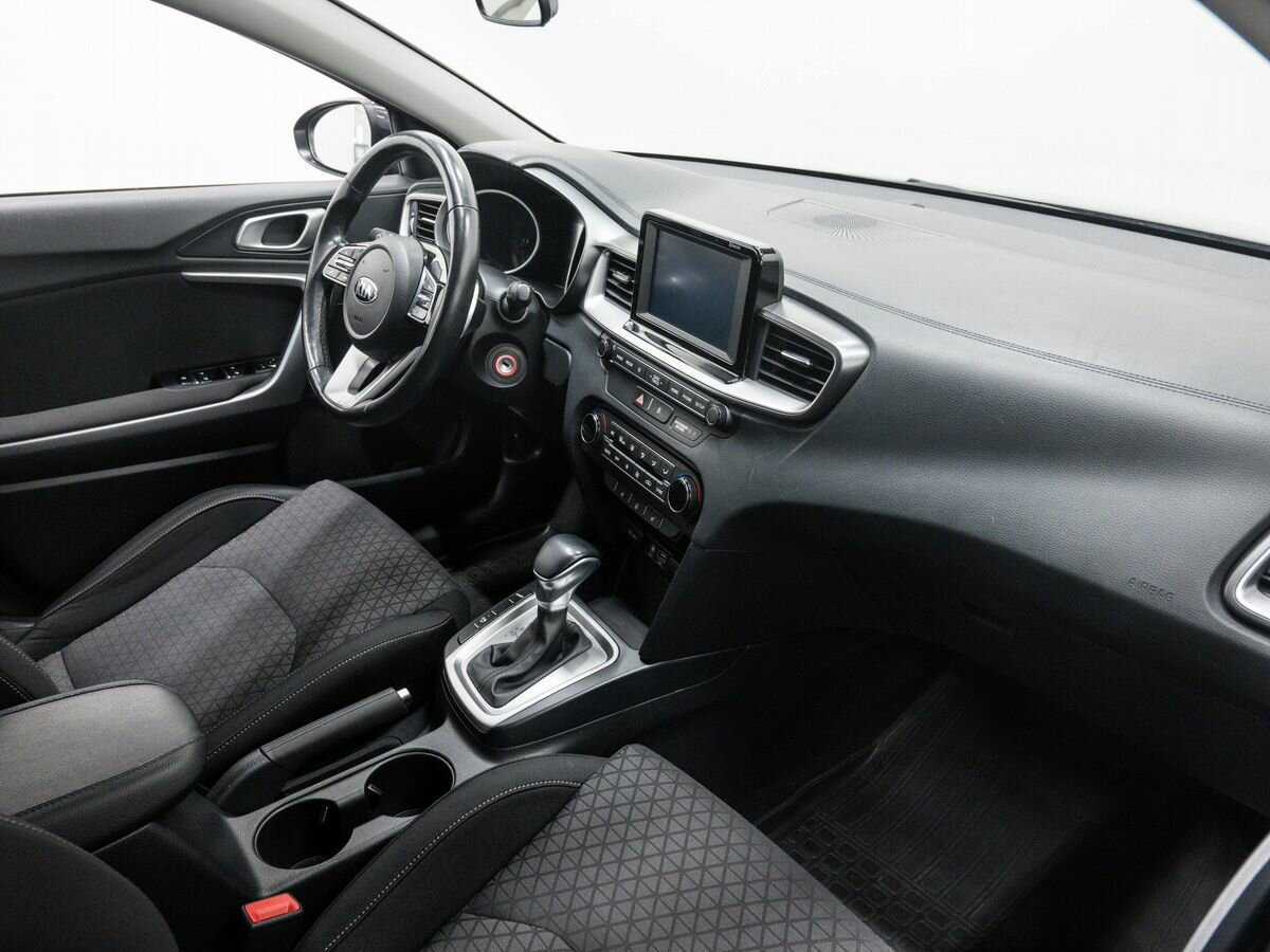 Kia Ceed с пробегом — 2019 год. Фото: #7