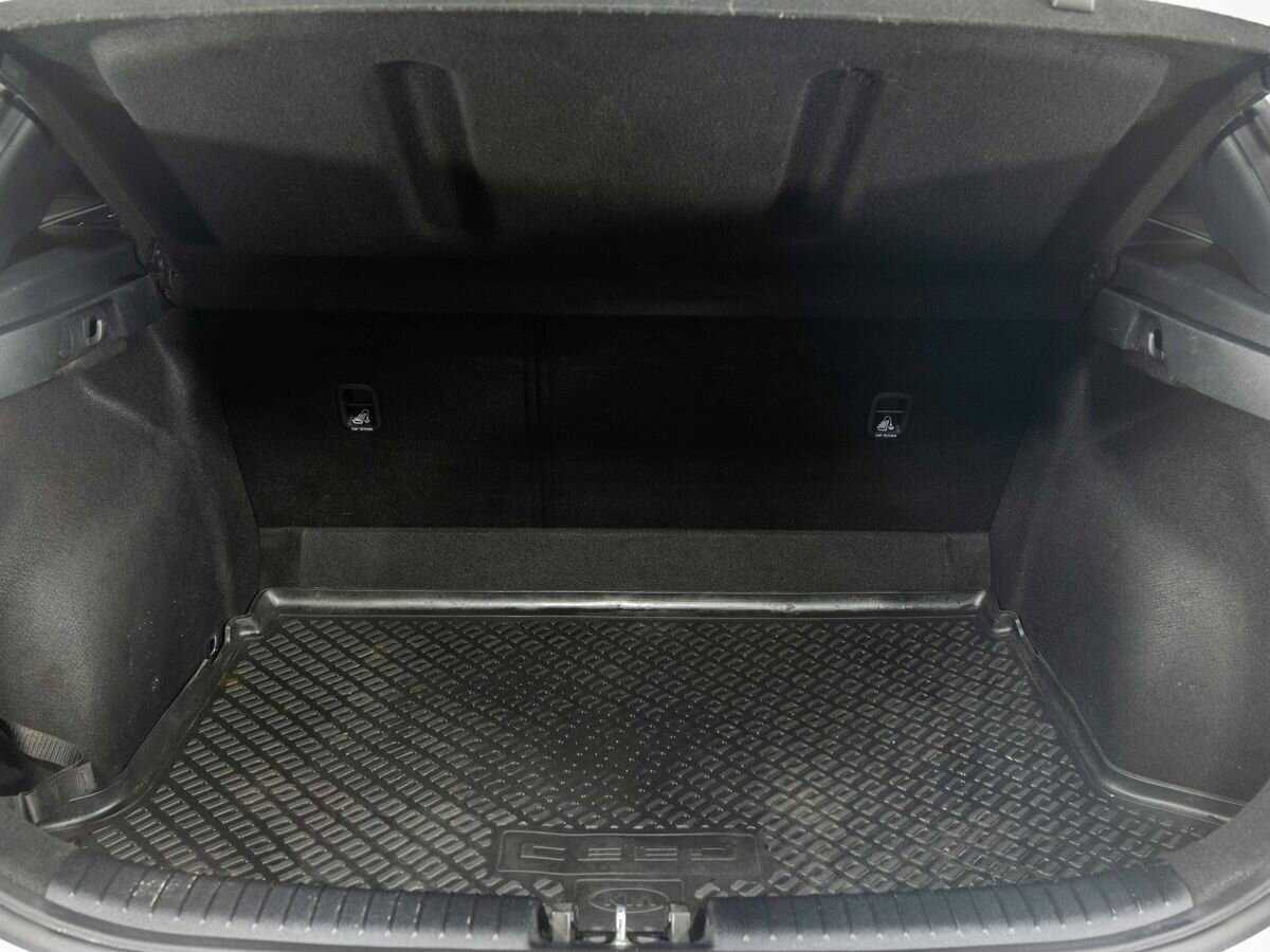 Kia Ceed с пробегом — 2018 год. Фото: #23