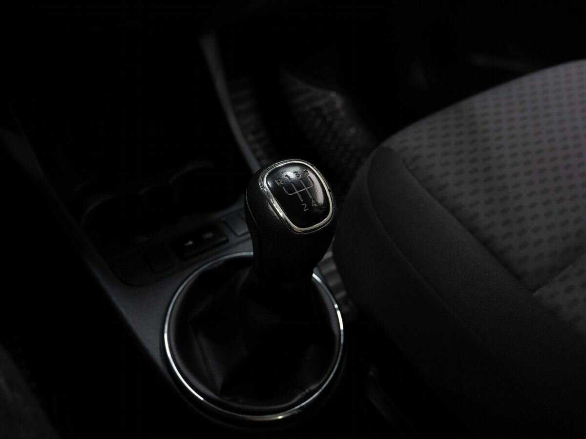 Skoda Fabia с пробегом — 2013 год. Фото: #19