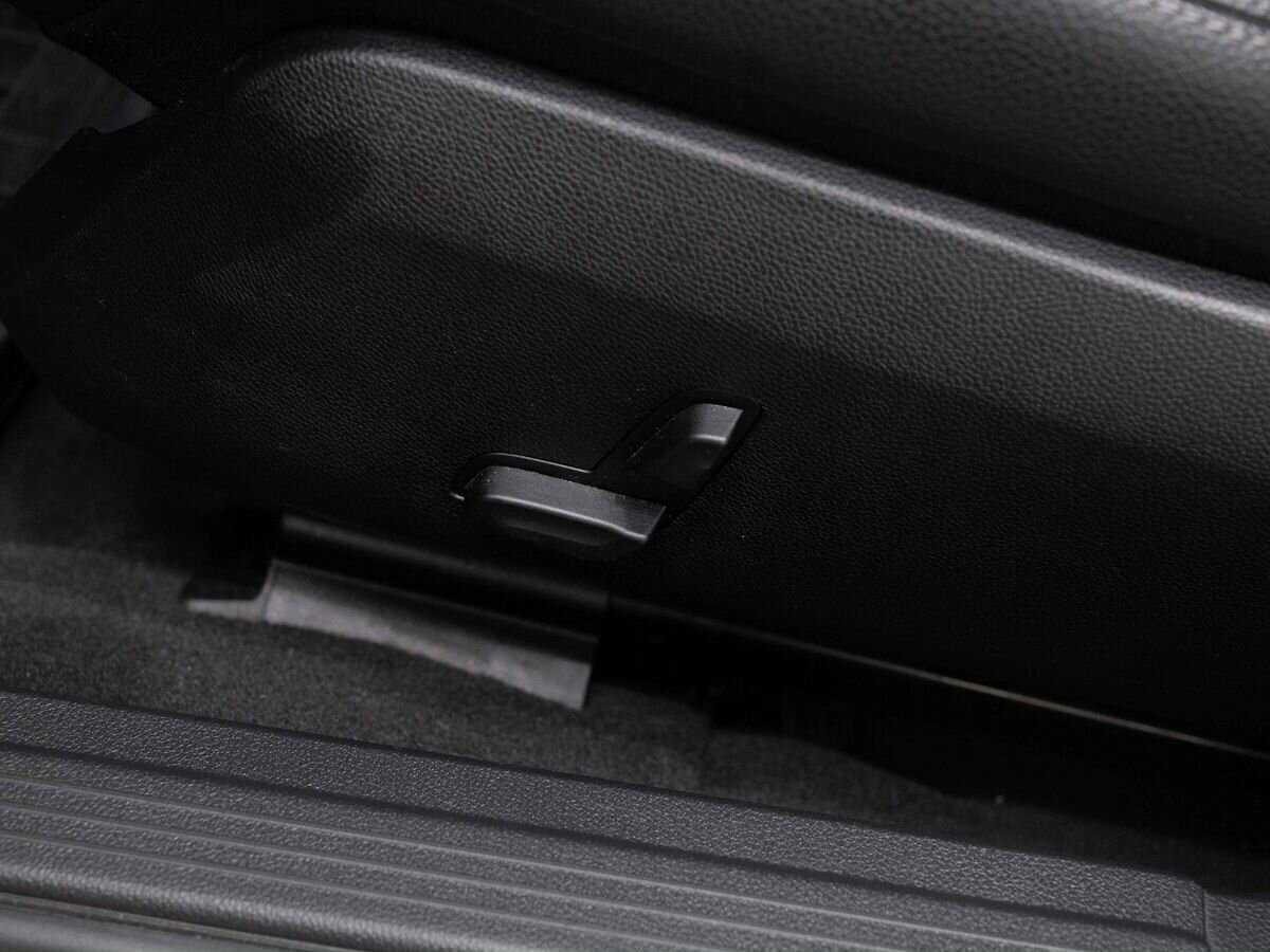 Mercedes-Benz E-Класс с пробегом — 2015 год. Фото: #21