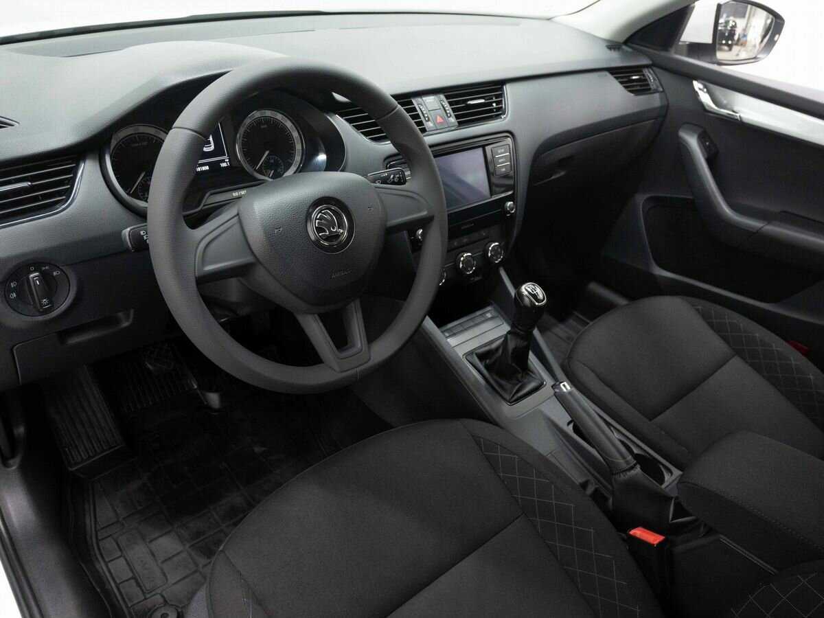 Skoda Octavia с пробегом — 2019 год. Фото: #8