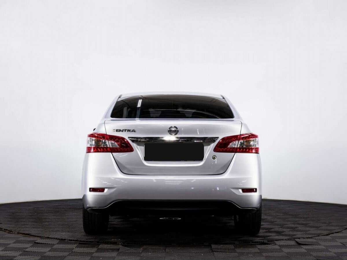 Nissan Sentra с пробегом — 2015 год. Фото: #4