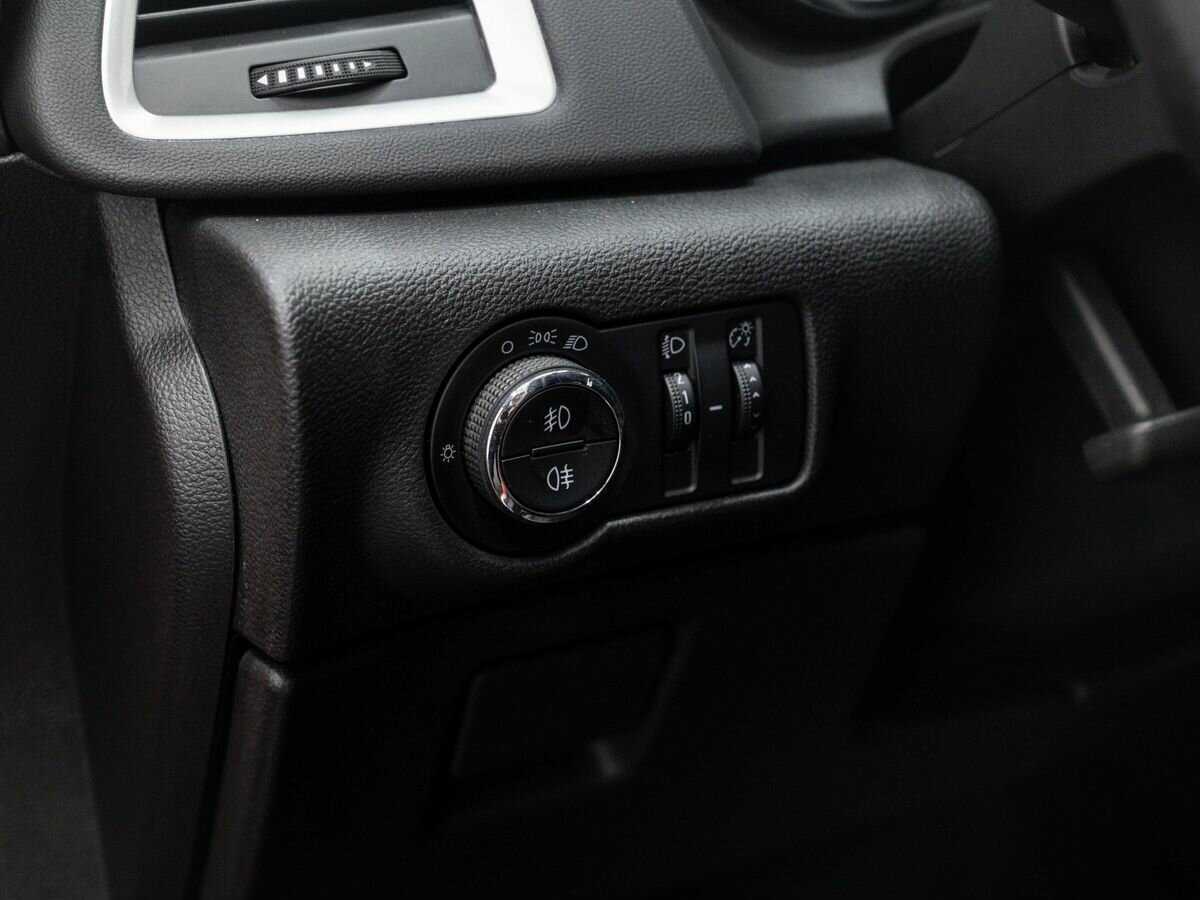 Opel Astra с пробегом — 2013 год. Фото: #14