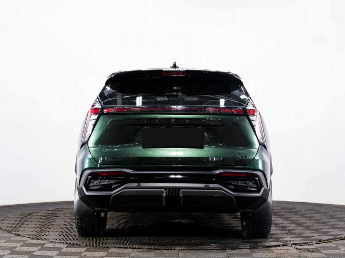 Geely Atlas с пробегом — 2023 год. Фото: #4
