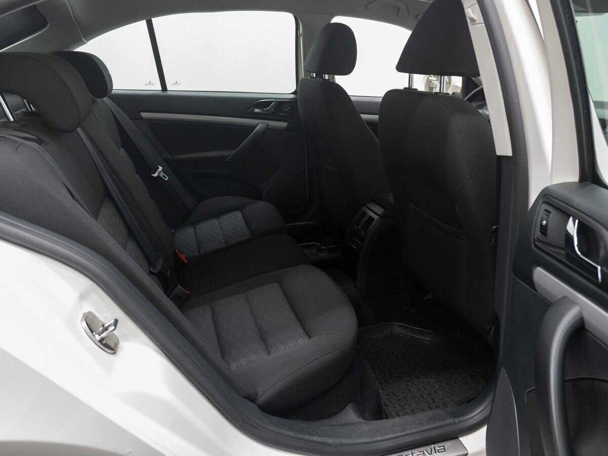 Skoda Octavia с пробегом — 2012 год. Фото: #9