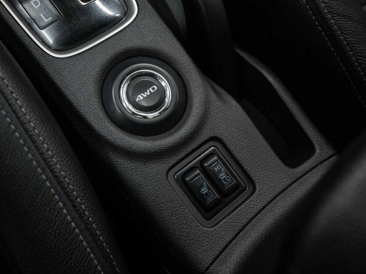 Mitsubishi Outlander с пробегом — 2013 год. Фото: #16