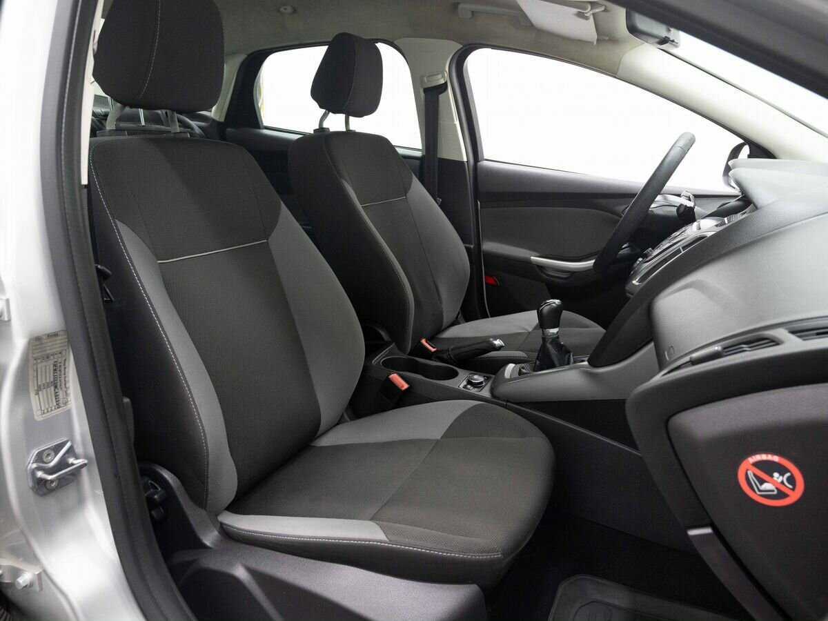 Ford Focus с пробегом — 2012 год. Фото: #13