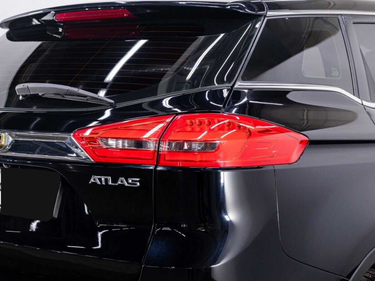 Geely Atlas с пробегом — 2018 год. Фото: #28