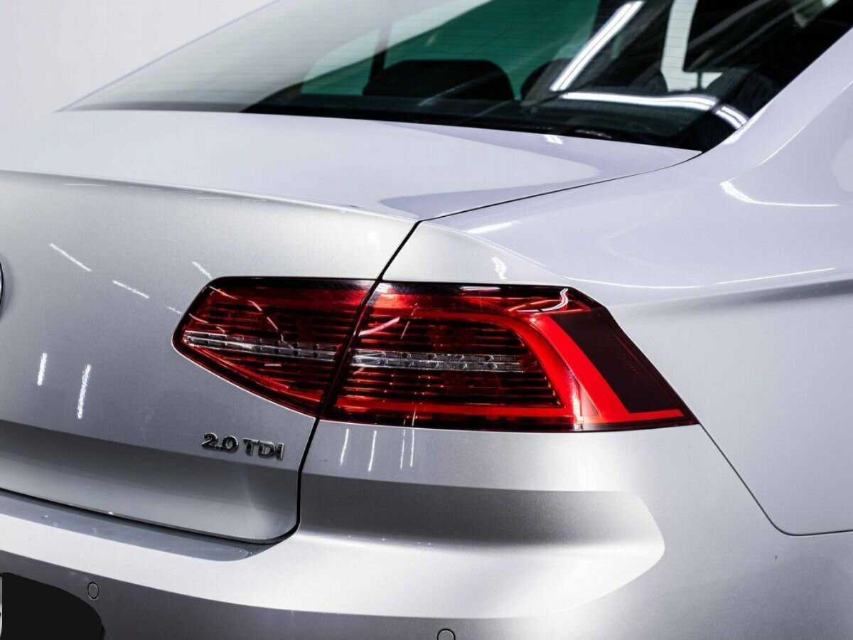 Volkswagen Passat с пробегом — 2017 год. Фото: #8