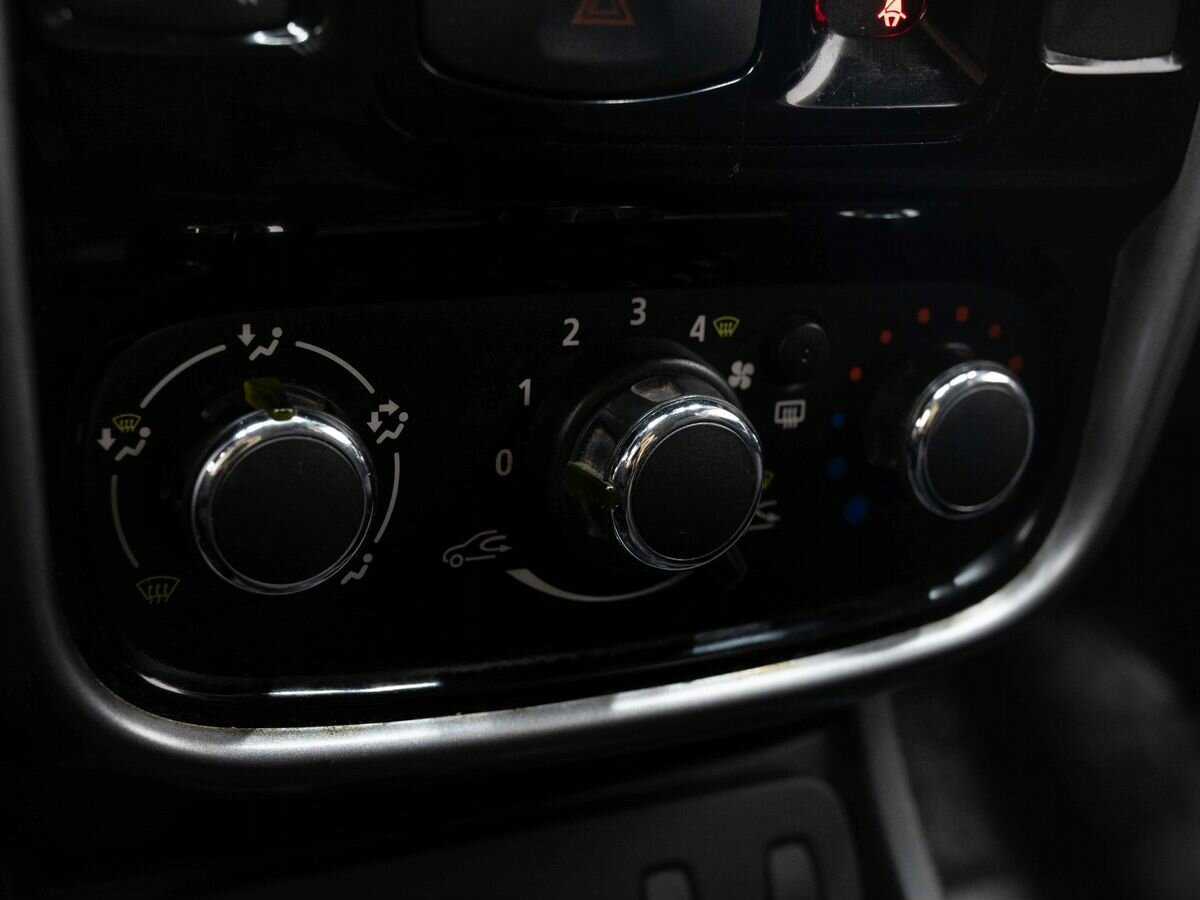 Renault Duster с пробегом — 2013 год. Фото: #19