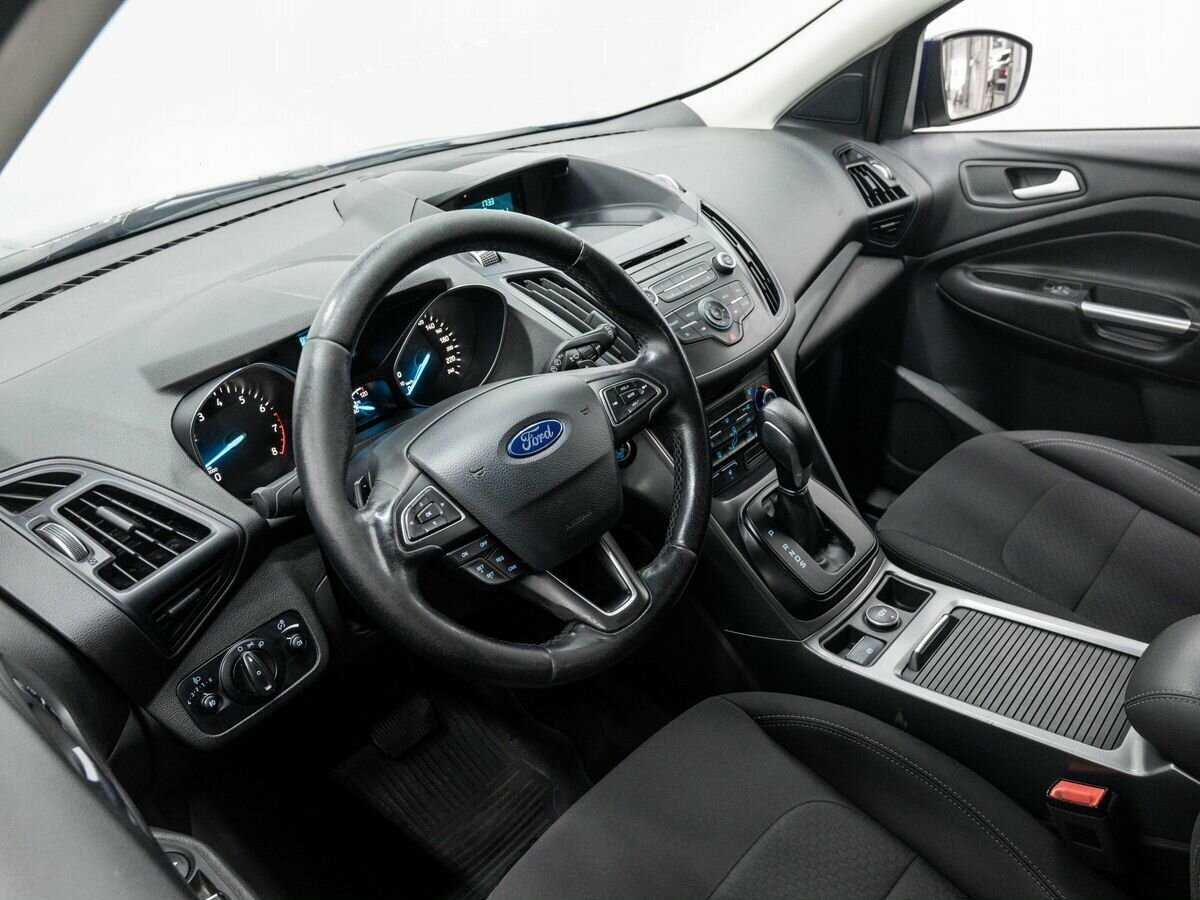 Ford Kuga с пробегом — 2017 год. Фото: #13