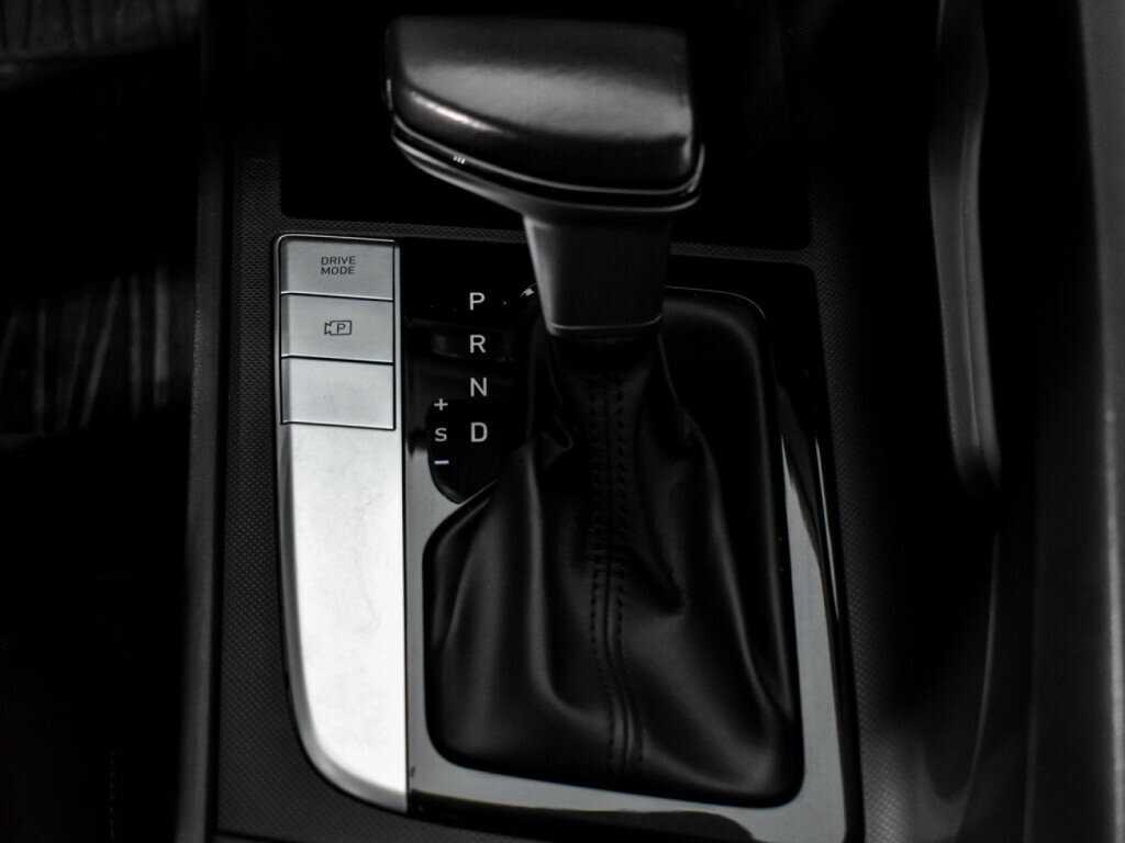 Hyundai Elantra с пробегом — 2021 год. Фото: #6