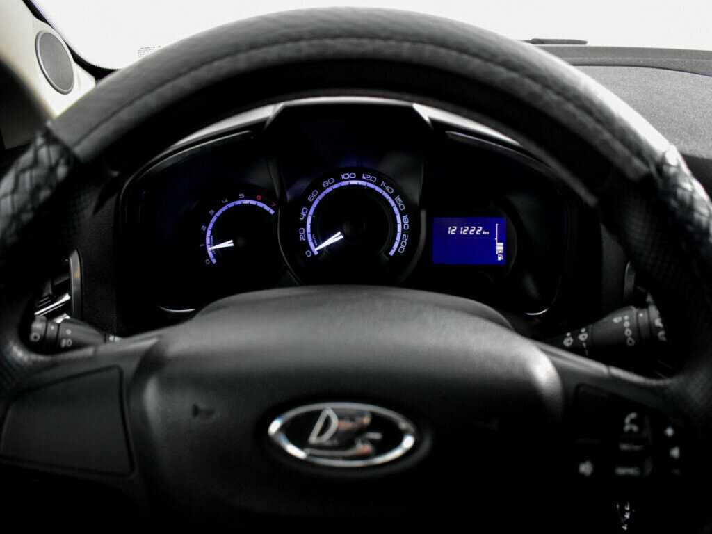 Lada (ВАЗ) XRAY с пробегом — 2016 год. Фото: #13