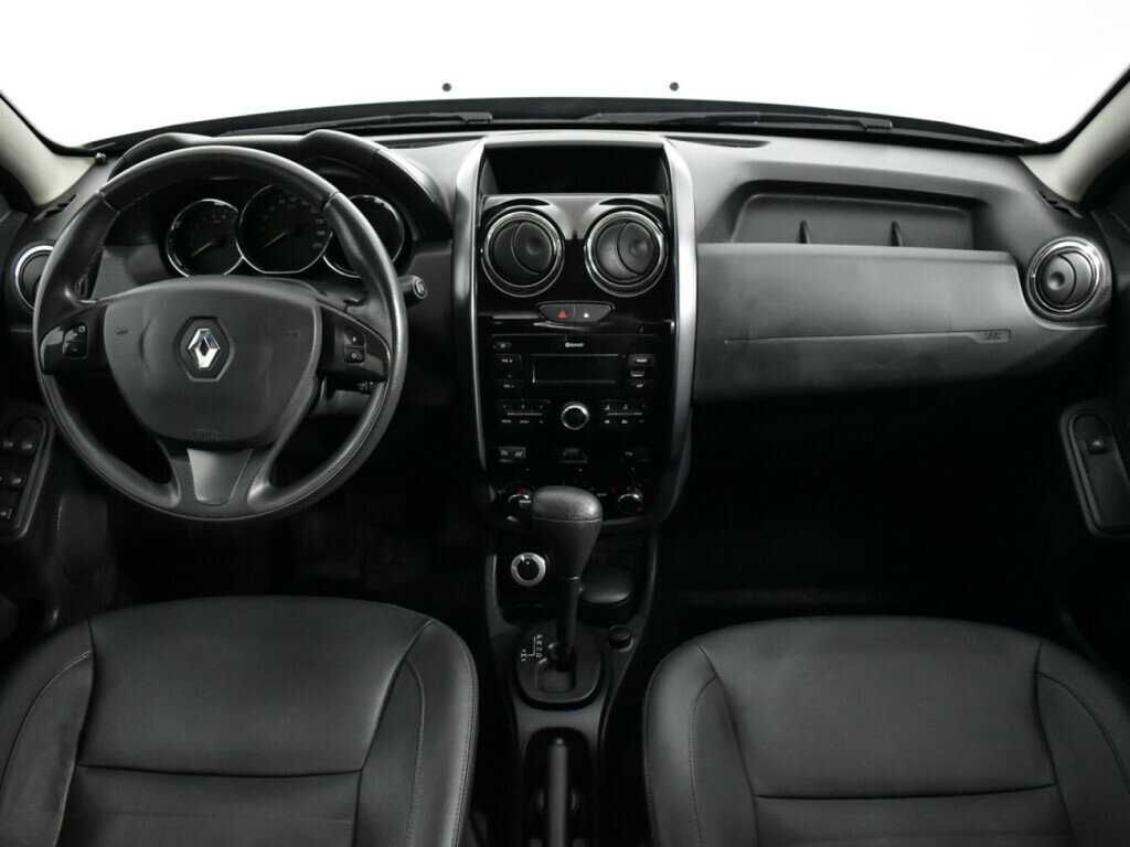 Renault Duster с пробегом — 2017 год. Фото: #11