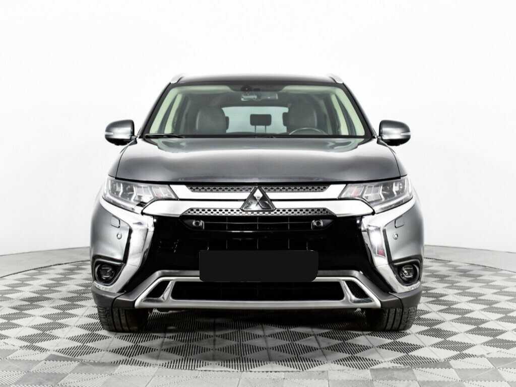 Mitsubishi Outlander с пробегом — 2018 год. Фото: #1